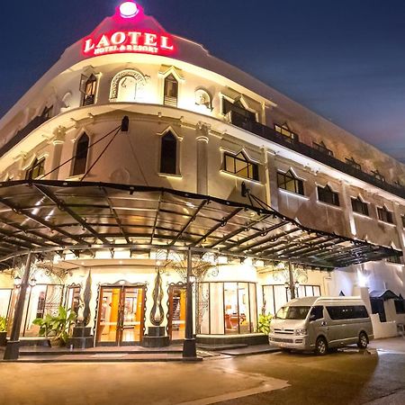 Laotel Vientiane Luaran gambar