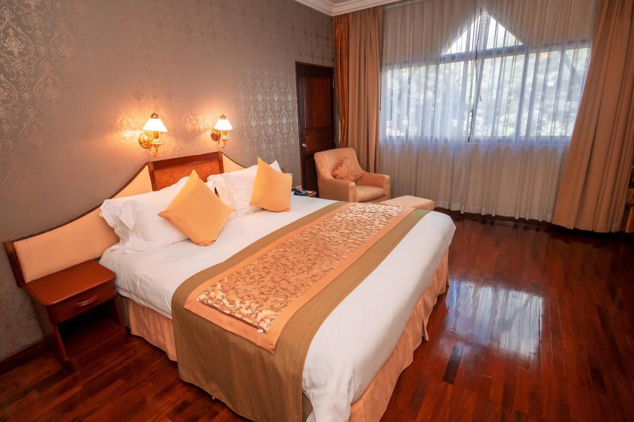 Laotel Vientiane Luaran gambar