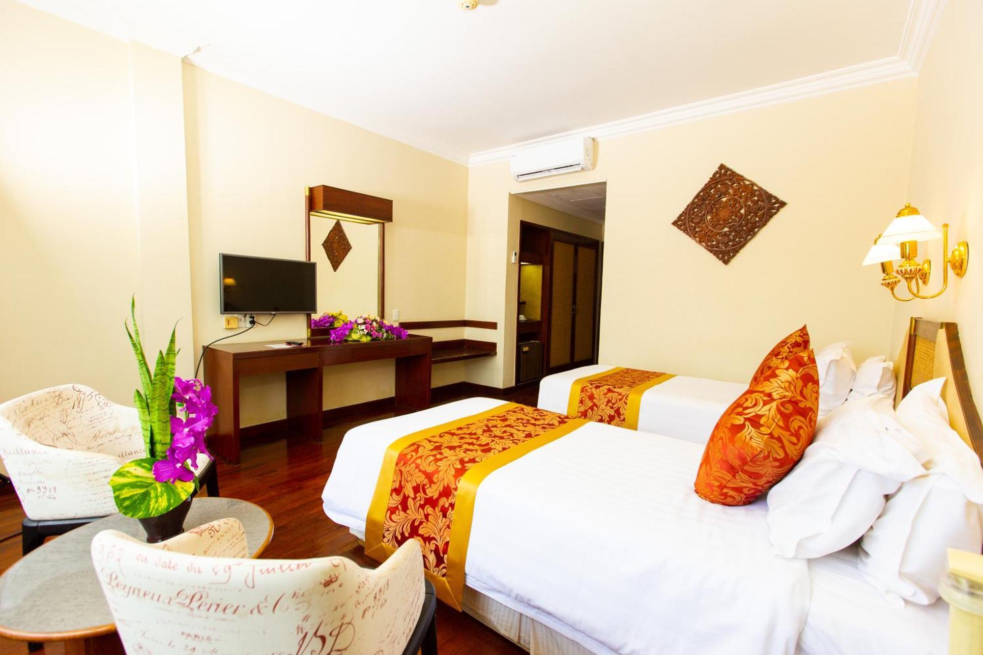 Laotel Vientiane Luaran gambar